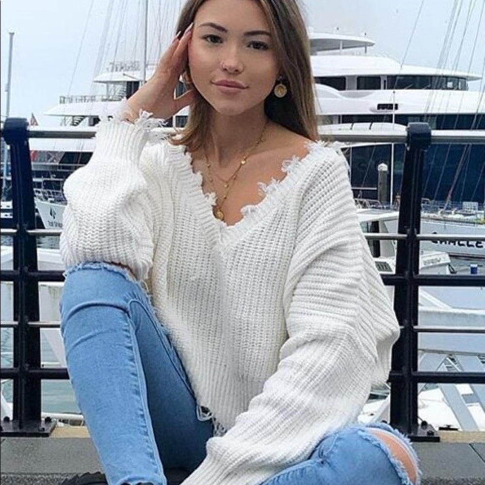 Boho Ripped frayed distressed v neck sweater white - Picture 3 of 11